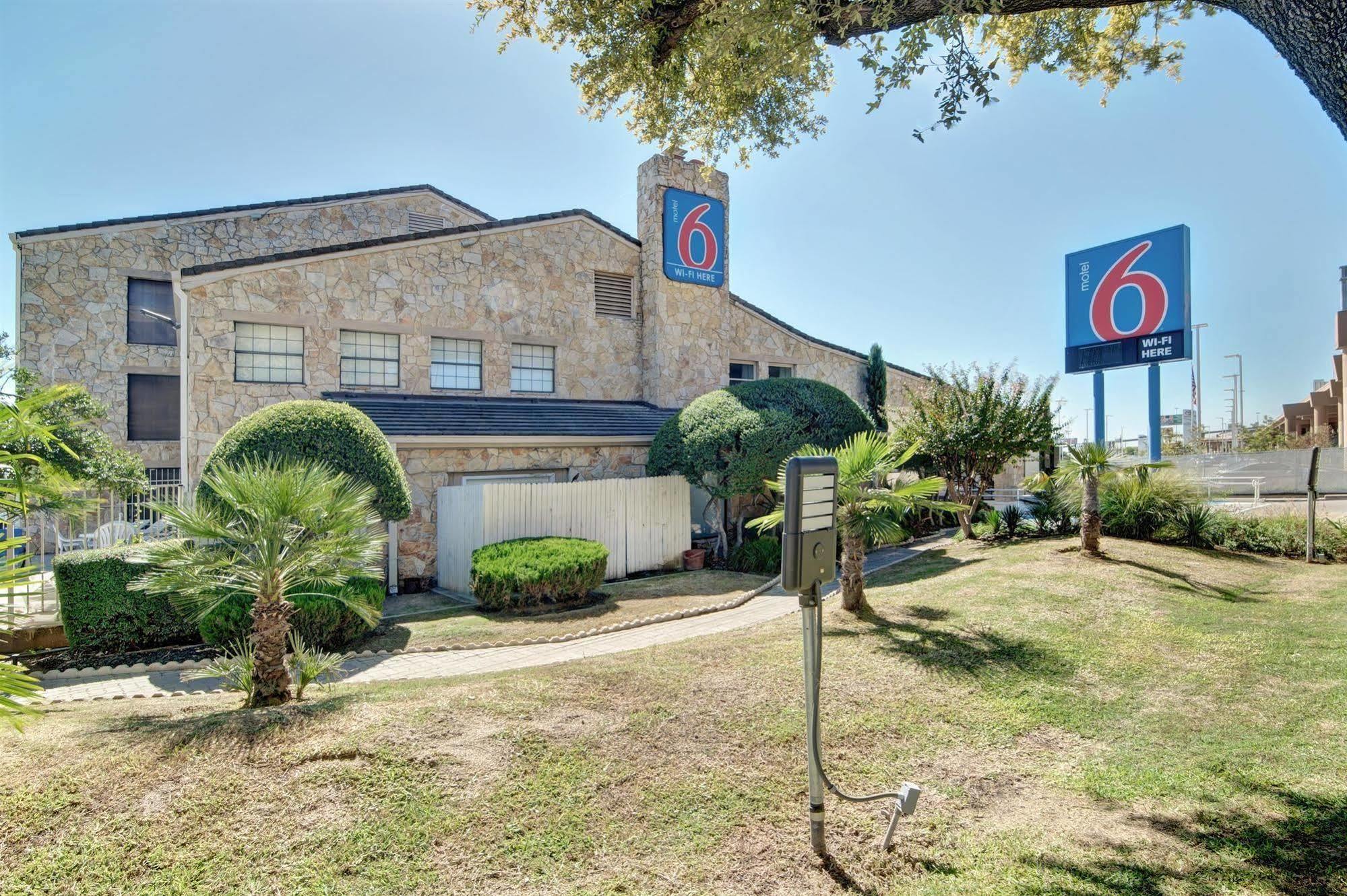 Motel 6-Dallas, Tx - Forest Lane Kültér fotó